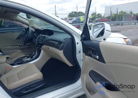 2017 Honda Accord Ex-L z USA, uszkodzony, nr VIN 1HGCR2F83HA038843